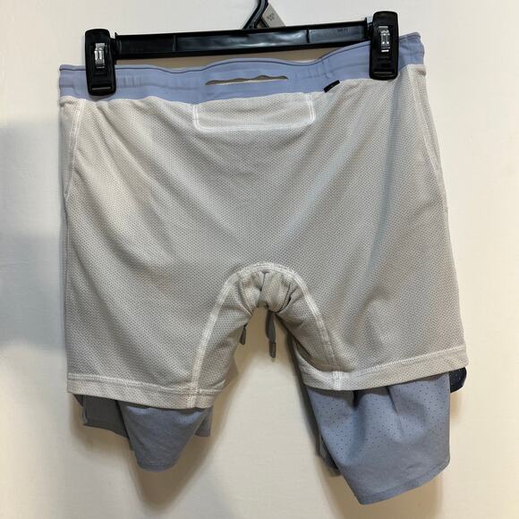 Lululemon Women’s Blue Lined Running Shorts Size M Lightweight Athletic - Picture 7 of 10